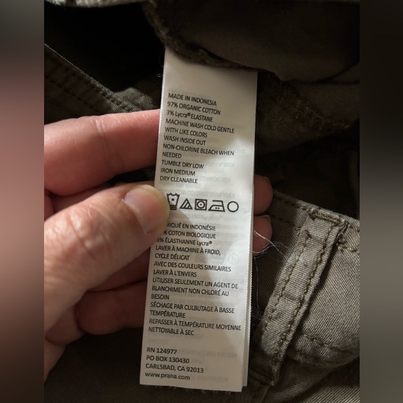 Prana Bermuda Khaki Shorts Women’s size 6 - Picture 7 of 9